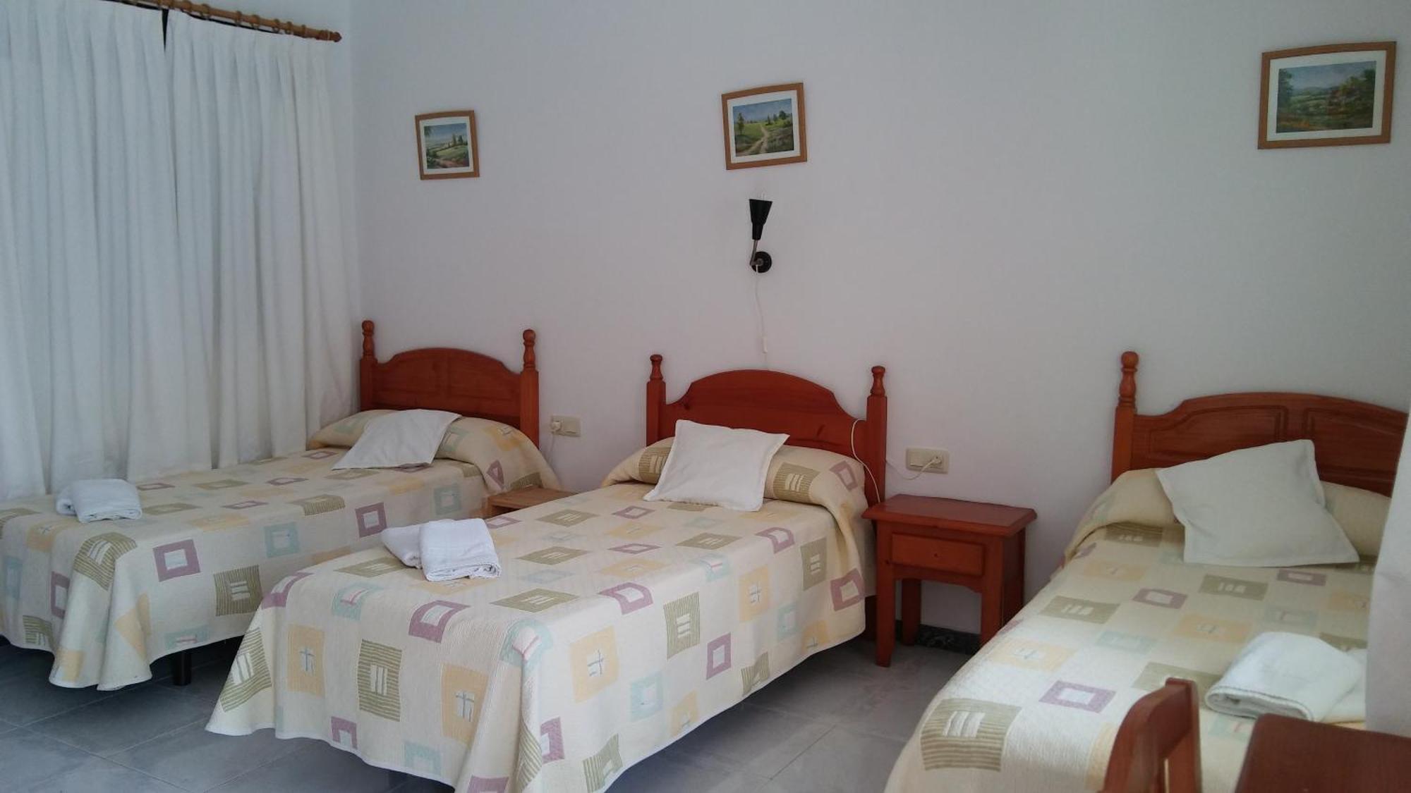 Triple Room,862246769:JPEG